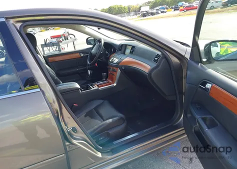 2006 Infiniti M35 Base from USA, damaged, VIN JNKAY01EX6M110724